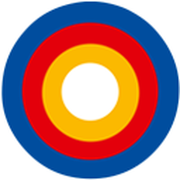 Ein kreisförmiges Design mit konzentrischen Ringen in Blau, Rot, Gelb und Weiß, das eine lebendige und harmonische Komposition bildet.